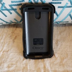 Droid turbo II used Otterbox phone case